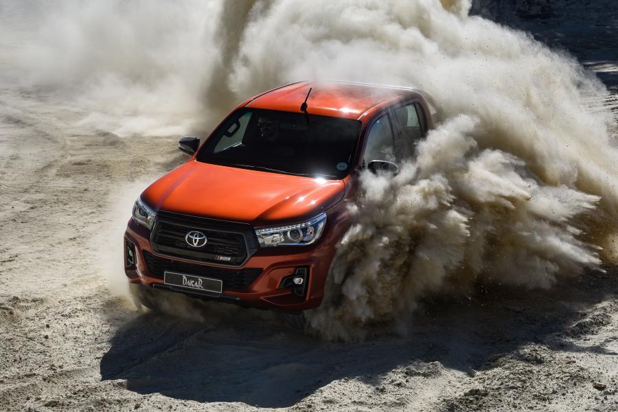  Toyota Hilux Dakar Double Cab 2018 года  (ZA) (фото 30 из 40)